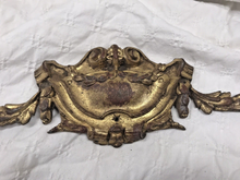 Load image into Gallery viewer, 19TH Antique French Gilded Bronze Shell Pediment 16&quot; Hardware Salvage 205
