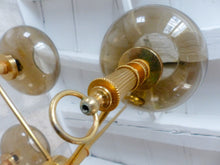 Load image into Gallery viewer, Superbe Lustre ancien Gaetano Sciolari 5 feux Métal doré et Verre fumé 1970