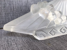Load image into Gallery viewer, SCHNEIDER modèle 406 Paire verreries 1930 Art Deco Verre Pressé Applique Lustre