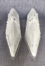 Load image into Gallery viewer, SCHNEIDER modèle 406 Paire verreries 1930 Art Deco Verre Pressé Applique Lustre