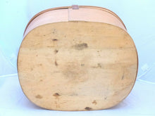 Load image into Gallery viewer, French Antique Wodden Hat BOX - Late 19th - Leather