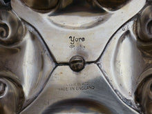 Load image into Gallery viewer, Gorgeous Antique Silver Plated Serving Tray with 4 compartiments 1900 - Shell