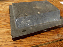 Load image into Gallery viewer, Superbe RARE ancien cadre reliquaire XIXème Saint paperolle cachet cire 2