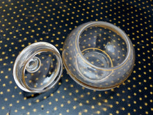 Load image into Gallery viewer, BACCARAT- ANTIQUE SET NIGHT SERVICE 19TH French Blowned Crystal Gilded 5 pieces