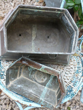 Load image into Gallery viewer, 19th Century Rustic French Large Copper Gravity Wash Basin Fountain