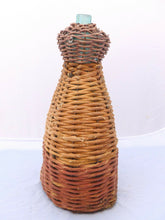 Load image into Gallery viewer, RARE Ancien Biberon de Berger Verrerie Vannerie Collection Art populaire 18ème