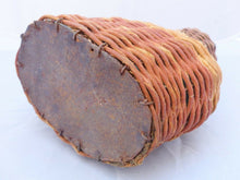 Load image into Gallery viewer, RARE Ancien Biberon de Berger Verrerie Vannerie Collection Art populaire 18ème