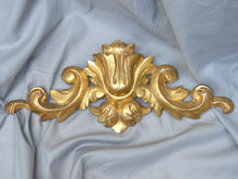 Load image into Gallery viewer, 19TH Antique French Louis XV Gilded Wood Pediment Hardware Furniture Salvage 17"