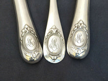 Load image into Gallery viewer, CHRISTOFLE Louis XVI Silverplated  3 pieces Serving &amp; Carving Set Medallion 19TH
