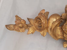 Load image into Gallery viewer, 19TH Antique French Louis XV Gilded Wood Pediment Hardware Furniture Salvage 22&quot;
