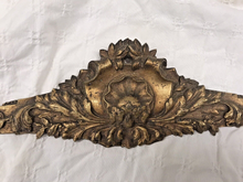 Load image into Gallery viewer, 19TH Antique French Gilded Bronze Shell Pediment 14&quot; Hardware Salvage 204
