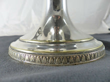 Load image into Gallery viewer, COUPE SUR PIED METAL ARGENTE XIXème EMPIRE CYGNE /  CENTERPIECE 19TH
