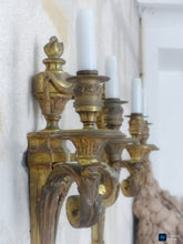 Load image into Gallery viewer, XL Large Antique PAIR French Gilt Bronze RAM 19TH Wall Light Sconce Louis XVI

