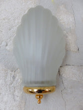 Load image into Gallery viewer, Gorgeous Vintage Wall Light Sconce Shell ART DECO molded Glass brass 1980
