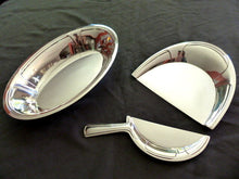 Load image into Gallery viewer, CHRISTOFLE Rare SET Antique Bread crumb scoop &amp; Fruits dish ART DECO 1930
