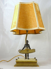 Load image into Gallery viewer, ANCIENNE LAMPE AFRICANISME BRONZE PERSONNAGE XIXème / ANTIQUE LAMP 19th
