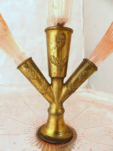 Load image into Gallery viewer, Late 19th ART NOUVEAU Centerpiece Tulip holder Pink Glass Gilded metal 3 Cornets
