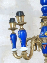 Load image into Gallery viewer, Charming Vintage 1950 Ceramic Cobalt Blue Chandelier Gilded metal 5 lights
