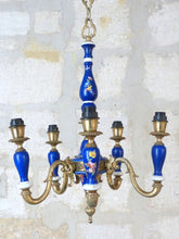 Load image into Gallery viewer, Charming Vintage 1950 Ceramic Cobalt Blue Chandelier Gilded metal 5 lights
