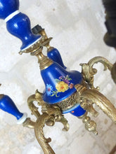 Load image into Gallery viewer, Charming Vintage 1950 Ceramic Cobalt Blue Chandelier Gilded metal 5 lights
