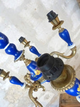 Load image into Gallery viewer, Charming Vintage 1950 Ceramic Cobalt Blue Chandelier Gilded metal 5 lights
